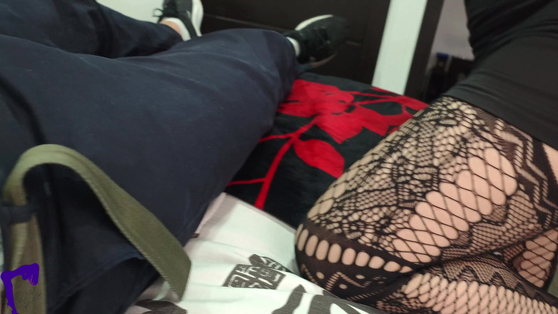 AlinaVelvet: Kurvig latina MILF grannfantasi, överraskande intimt ögonblick, droppande spermapaj Synlig Verklig POV...