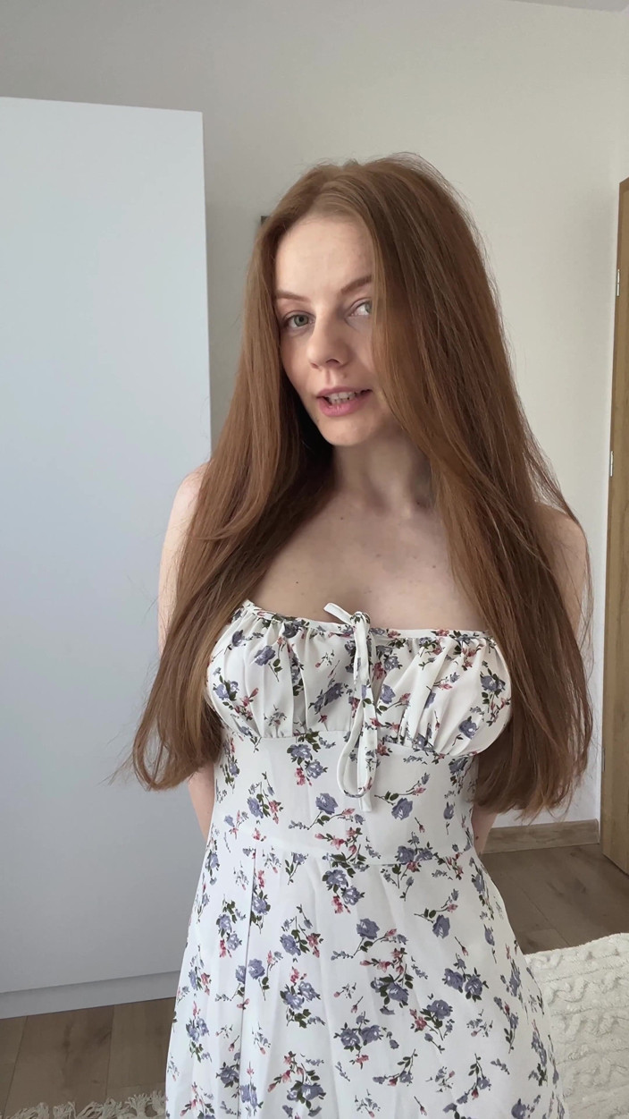 LadyInBad: Plachá zrzka dívka s copánky Stripes, takže můžeš předvést své...