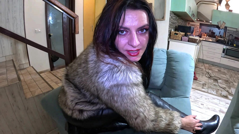 MilfyCalla: Luxusní fetiš kožešiny a kůže - deepthroat, dvojité sperma a vášnivé...