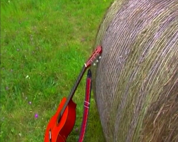 Amateur Pornos XXX: Vintage Jenna Red saje a jezdí na tvrdých ptácích