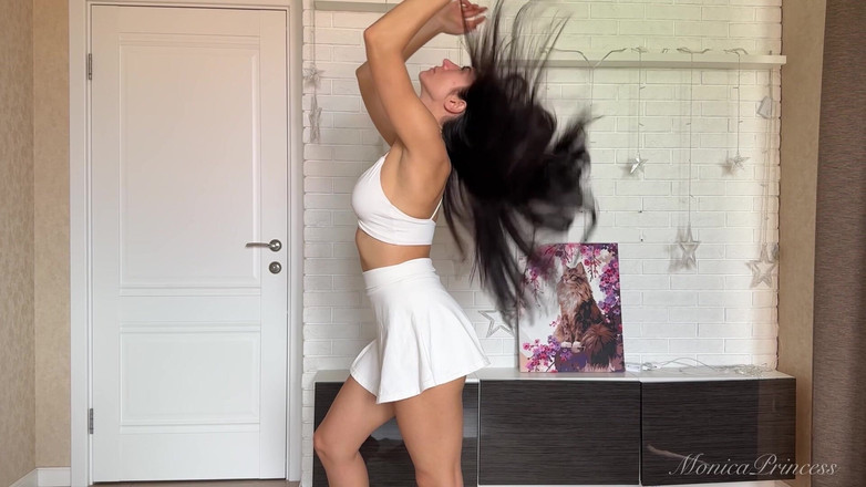 Princess Monica: Silky Hairjob Fantasy - Moje dlouhé vlasy šukají tvého ptáka