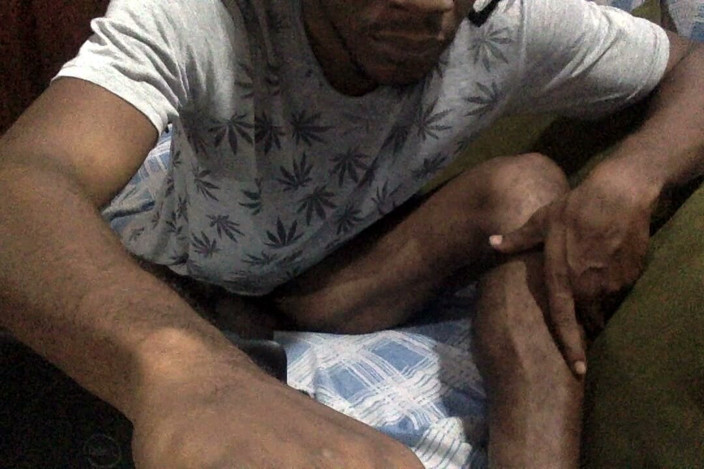 Joyboi Cock Worship: Mergokin cowok kulit hitam lagi masturbasi