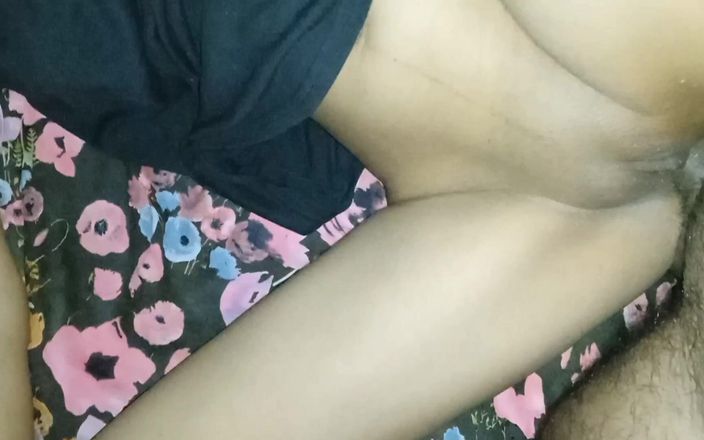 Pihu bhabhi: Indiana gostosa universitária