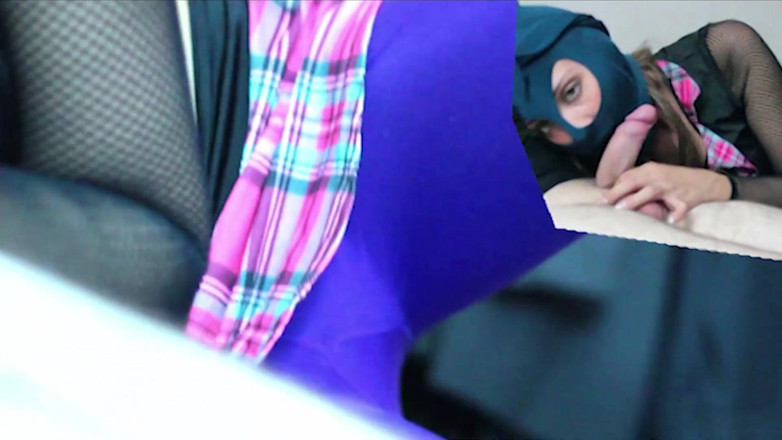 Nylon Xtreme: Kouření s párem v nylonu na hlavě