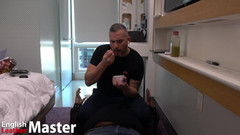 EnglishLeathermaster: Sezení na obličeji a prdění