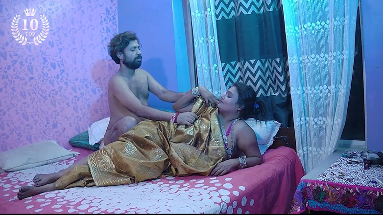 Top10: La sexy milf zoccola scopata duramente con il suo domestico...