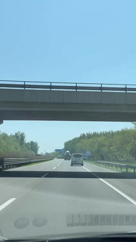 Kolik času čůrala na 14h road trip