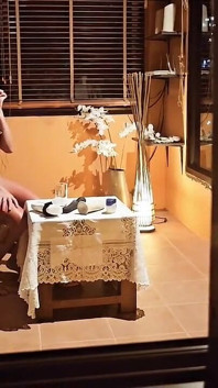 Hàng xóm bị bắt! Bây giờ đụ mông tôi!