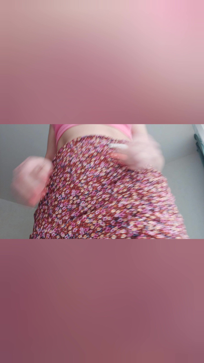 GinnaGg: Watch Me Put a Tampon in My Super Hairy Pussy