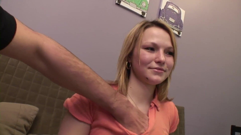 German amateur - 100% German hardcore videos: Sexy babe is getting banged by a lucky guy