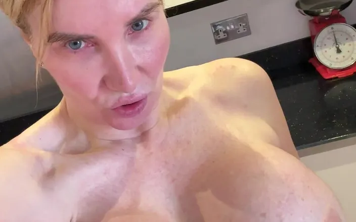 Sophie James: Get Your Face Right Inside My Sweaty Hairy Pussy!