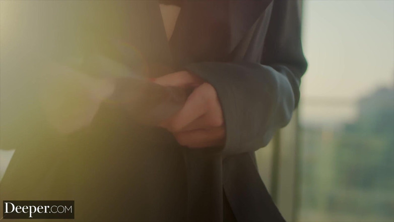 Deeper: Deeper. แฟนเฟติช Jill ยอมเล่นเกม bondage แบบบิดเบี้ยว
