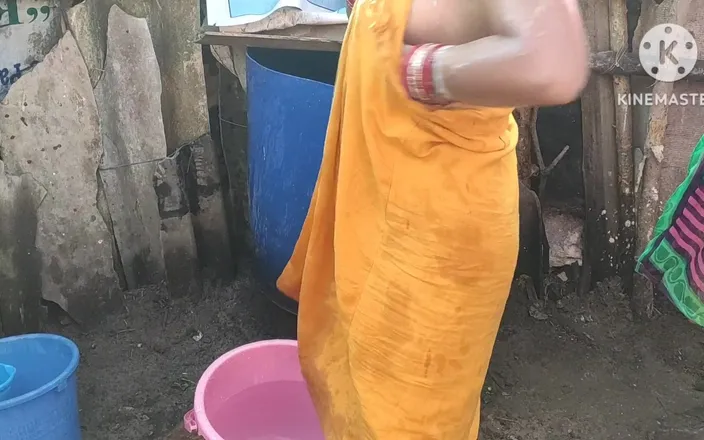 Anita yadav: Dance with bathing
