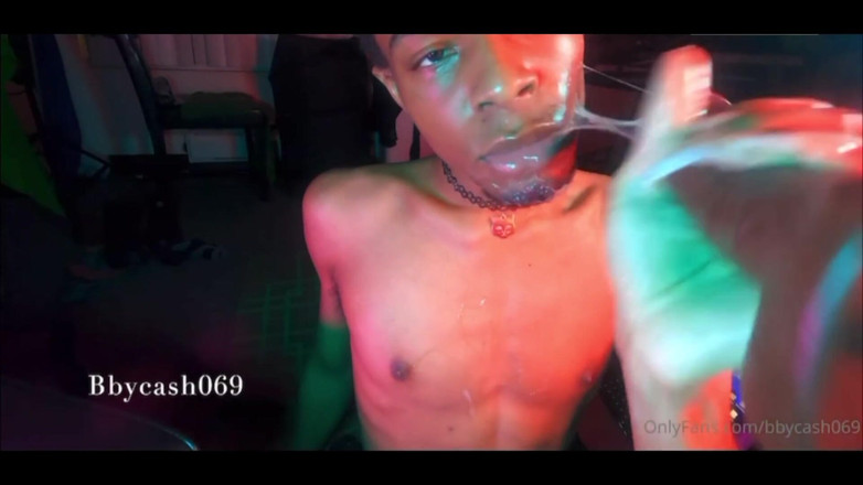 Bbycash 69: Černé sólo
