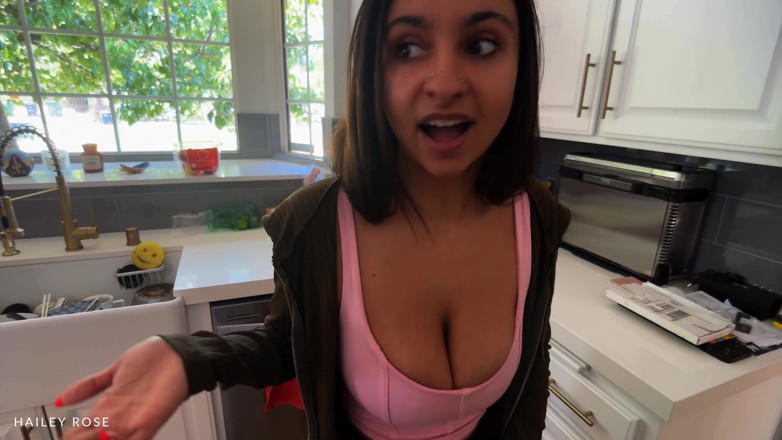 Hailey Rose: Fucking in Dark Alleyway - Busty Latina Public Streets - Hailey Rose