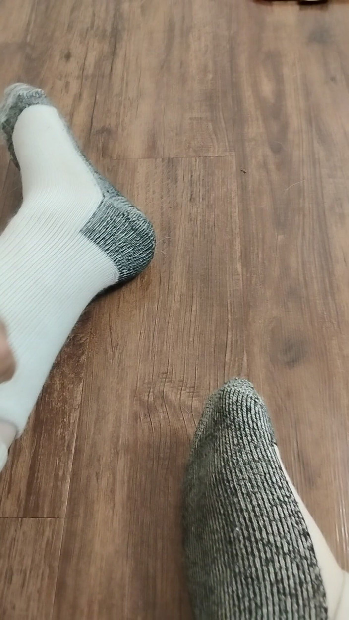 JG Risk: 7-9-2025 fétiche des chaussettes
