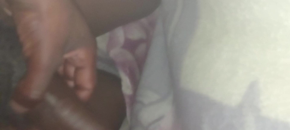 Lihlemandisi: My Huge Cock Solo in Bed Any One Looking for...
