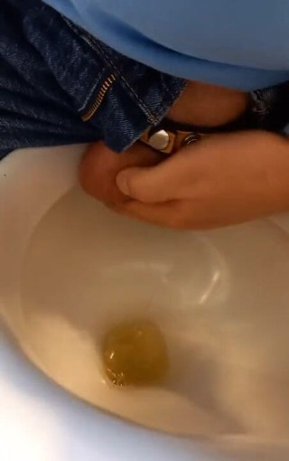 Pissgay: немного моча
