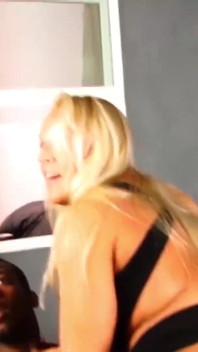 Alexis Golden adora foder. como Sara Jay assiste!