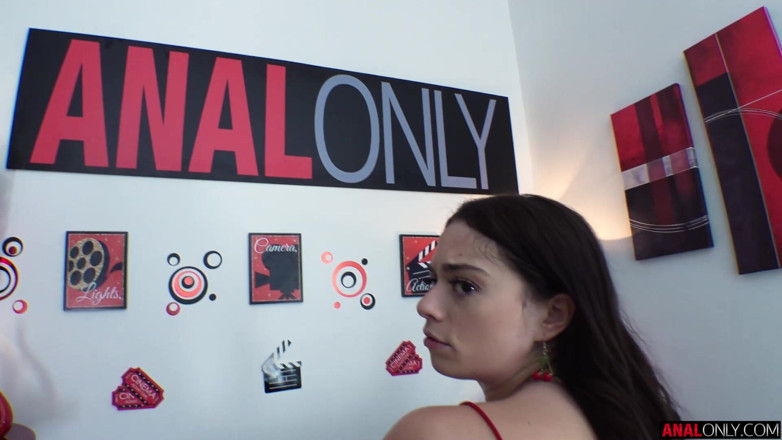 Anal Only: Sophia’s Anal Practice