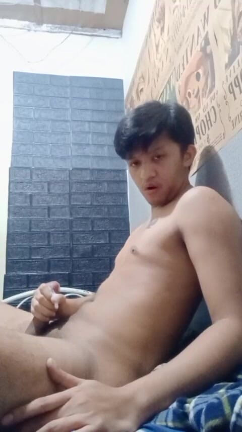 Rent A Gay Productions: 아시아 트윙크가 솔로에서 당신을 선사합니다