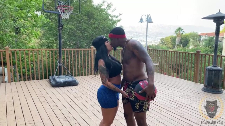 Rome Major: Rome Major Sucked On basketball Court, Fucks Hot Brazilian Pussy