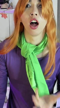 Puv daphne gara di sborrata cosplay con scooby