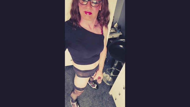 Juniperberi29: Crossdressing Juniper Beri