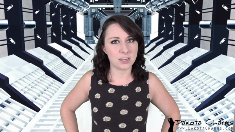 Dakota Charms: Großer alien mit einem kleinen penis