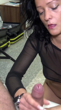 Shayla suka wanked Out Cum From My Nuts