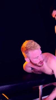 Bringmeaboy - Justin Cross y Declan Moore