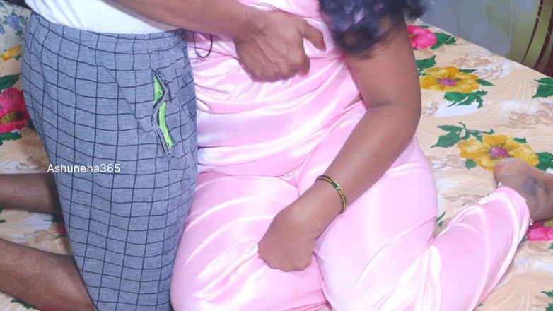 Ashuneha365: Indyjski Telugu Desi gorąca para fuking z romansem w pokoju...