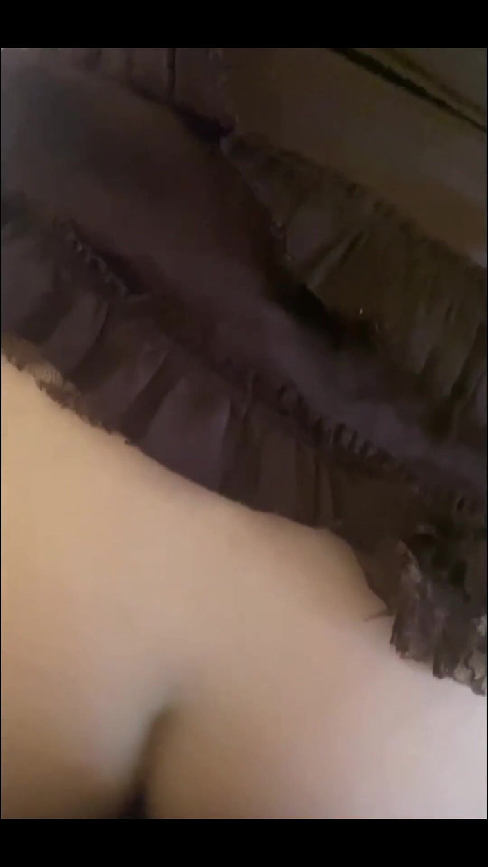 MilfyCalla: 옛날 옛적에, 항상 카우걸이되고 싶었던 밀피칼라라는 여자가 있었습니다. 그녀는 도시에서 자랐지만 그녀는