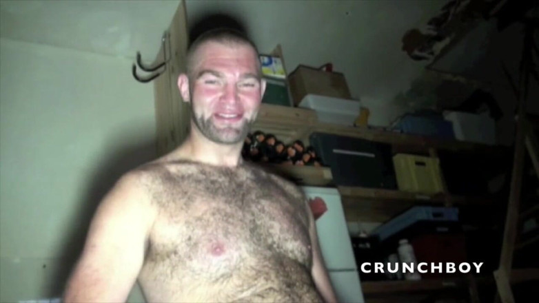 Crunch Boy: Josh latte scopato in sospensoria da un grosso cazzo