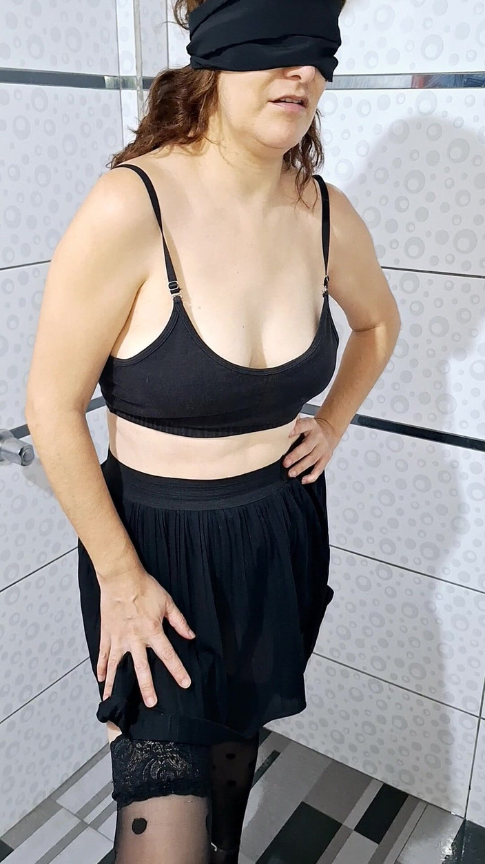 Agnes Swallow: It Was a Bit Difficult for Me to Pee in...