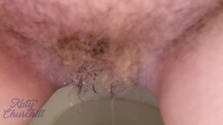 Katy Churchill: Klozetten sidikimi iç