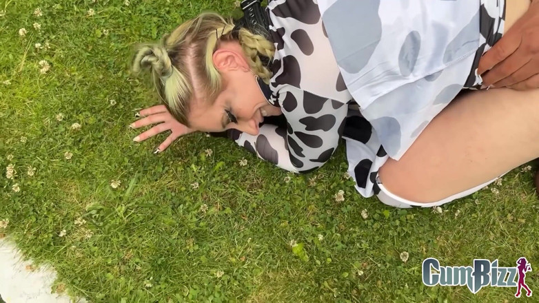 Cumbizz: Creampie Cow Gangbang