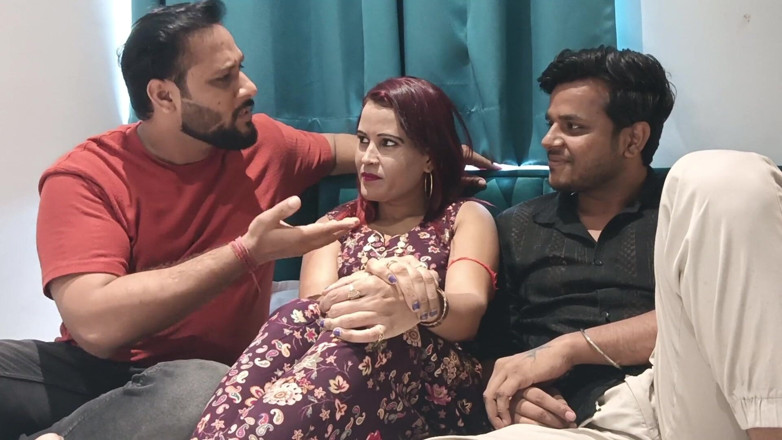 lust of milf: Soțul Apni noua iubită Ke Chakkar Me Apni Biwi Ko...