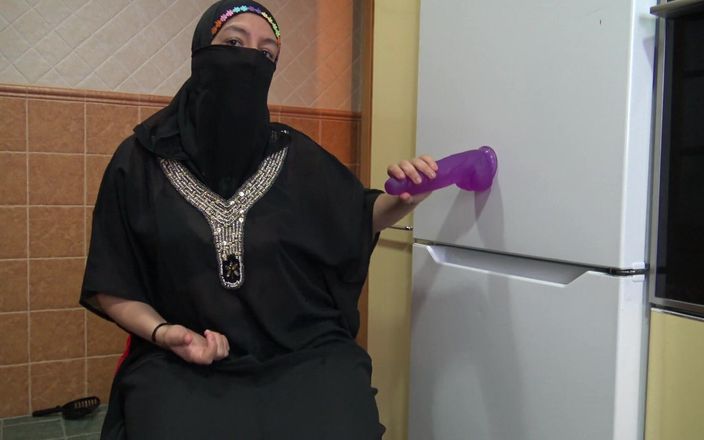 Souzan Halabi: Istri arab saudi pengen dientot sama besar pria lain atas...