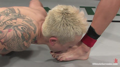 Ultimate surrender by Kink: Vysílání živé události 28.