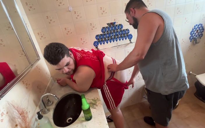 Dirty tricks gays: Rapidito en el baño de barbacoa