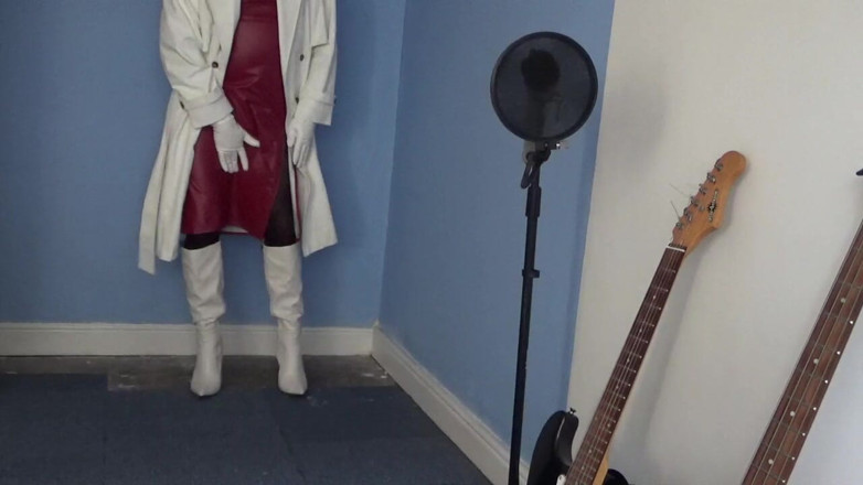 Leather Kirsten: Couro vermelho e branco