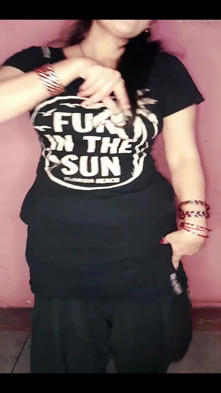 Pujaprem indian: Puja Nude Dance
