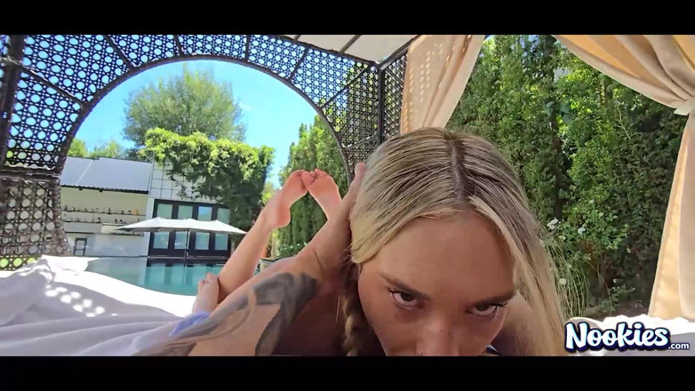 Nookies: Dylan Moore'un araba yıkaması