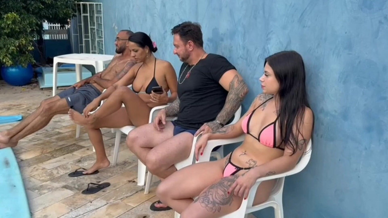 Oabate: Večírek doma, vplížil jsem se ven a ošukal kamarádku své ženy