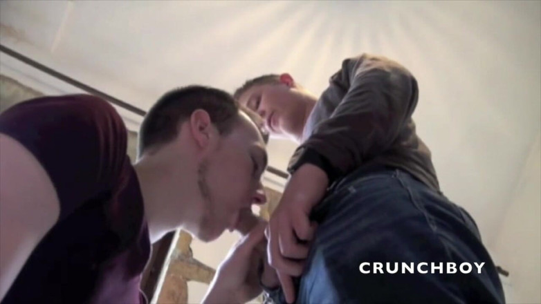 French Twinks Amator videos: Twink scopato dalla top bionda Kameron frost