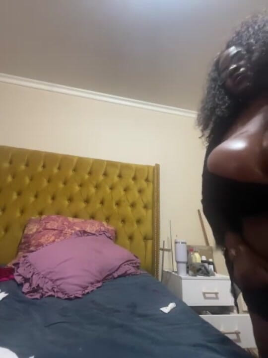 Legendary Booty Overdose: Giant Black BBW Striptease