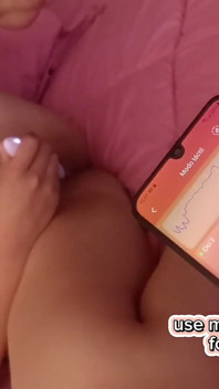Il mio primo video mentre mi masturbo, mi sono troppo eccitato con il vibratore Svakom Cici 2