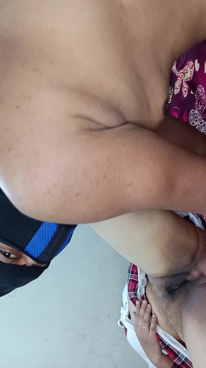 Muruga: 내 친구 마누라를 따먹는 영국 소녀의 모델 드레스