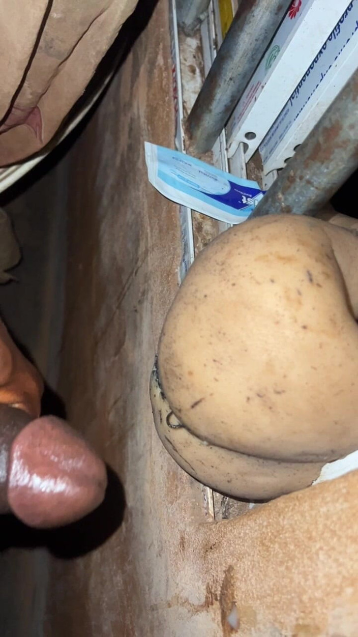 Bangcum8: Molto stretta, i giocattoli della troia calda potrebbero farmi venire...